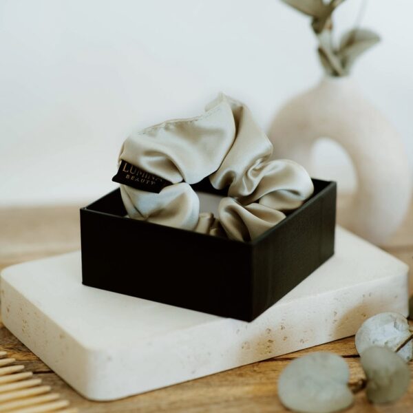 Satiinist patsikumm - pistaatsia